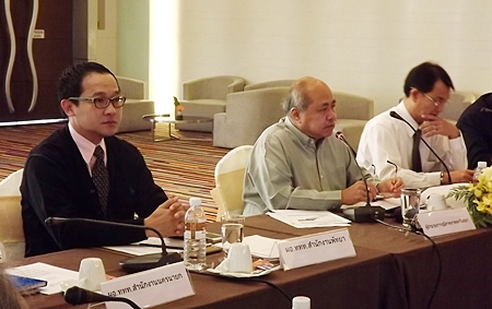 (L to R) TAT Pattaya Director Athapol Vannakit, TAT Eastern Region President Borisut Prasopzup, and Eastern Region Marketing Director Kritsada Rattanapong.